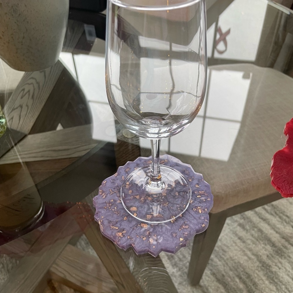 Resin wine glass coaster